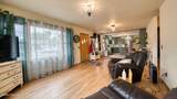 511 E 5th St - Photo 18