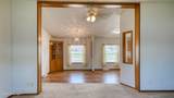 921 E 9th St - Photo 14