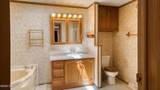 921 E 9th St - Photo 29