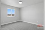 174 Royal - Photo 16