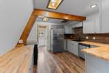 406 York - Photo 8