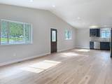 253 N Carrington Ave - Photo 14