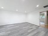 253 N Carrington Ave - Photo 20