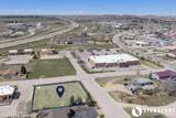 1403 W 3rd St - Photo 14