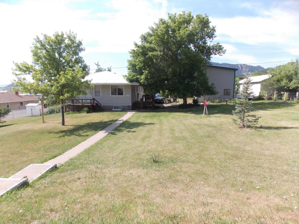1014 Main St - Photo 1