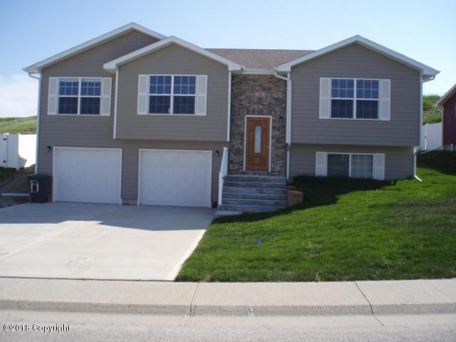 516 Fairway Dr - Photo 1