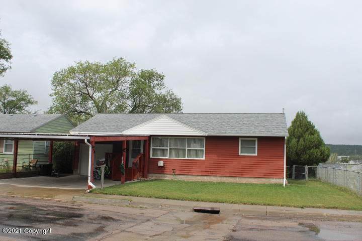 310 Cascade Ave - Photo 1