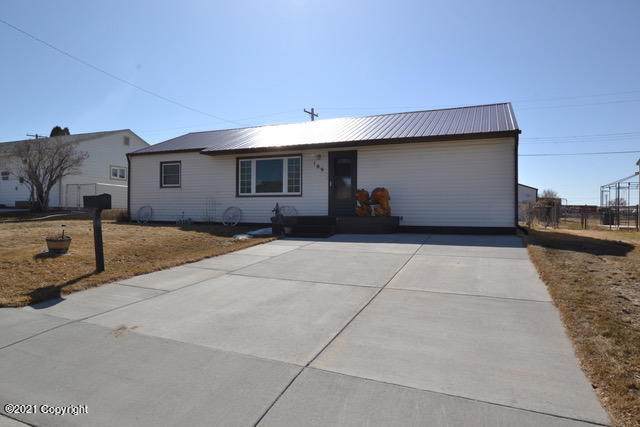 109 Cascade Ave - Photo 1