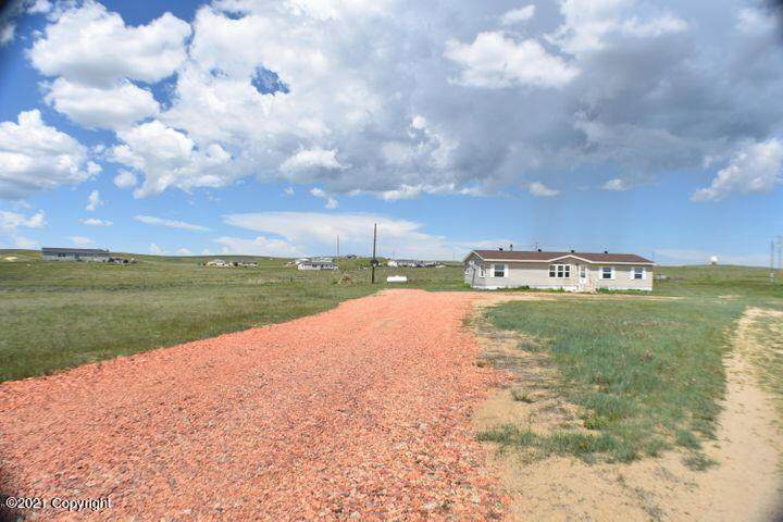 20 Cowboy Way - Photo 1