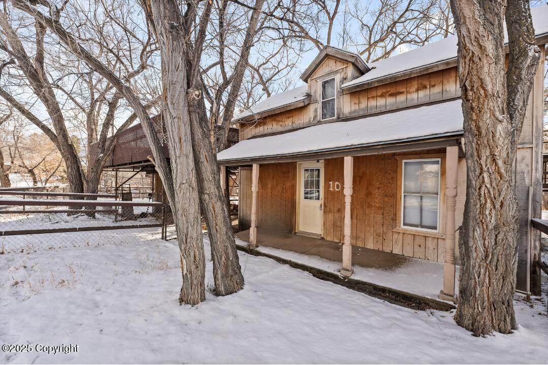 10 Hill - Photo 1