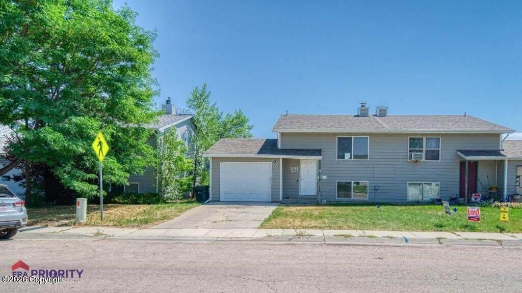 201 Redwood Street - Photo 1