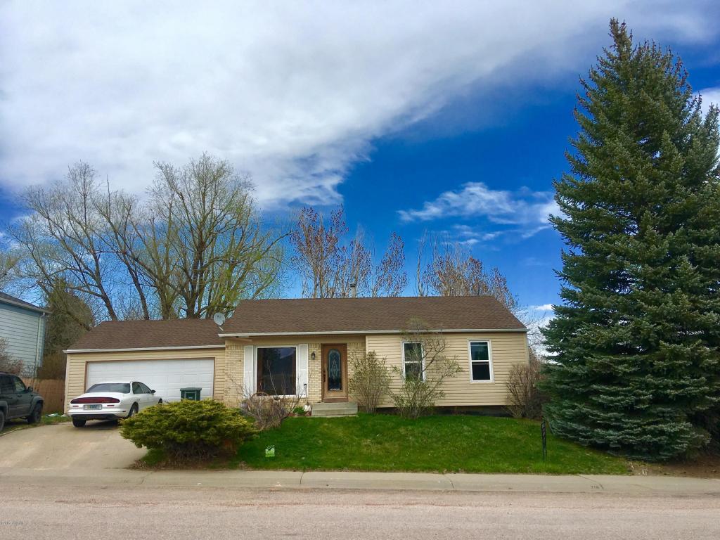 710 Beaver Dr - Photo 1