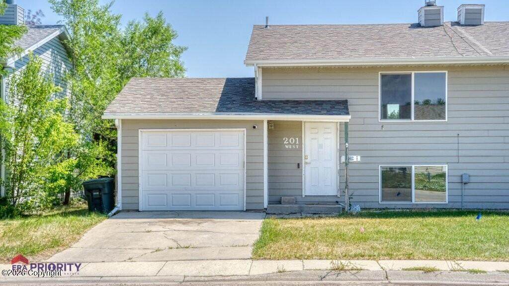 201 Redwood Street - Photo 1