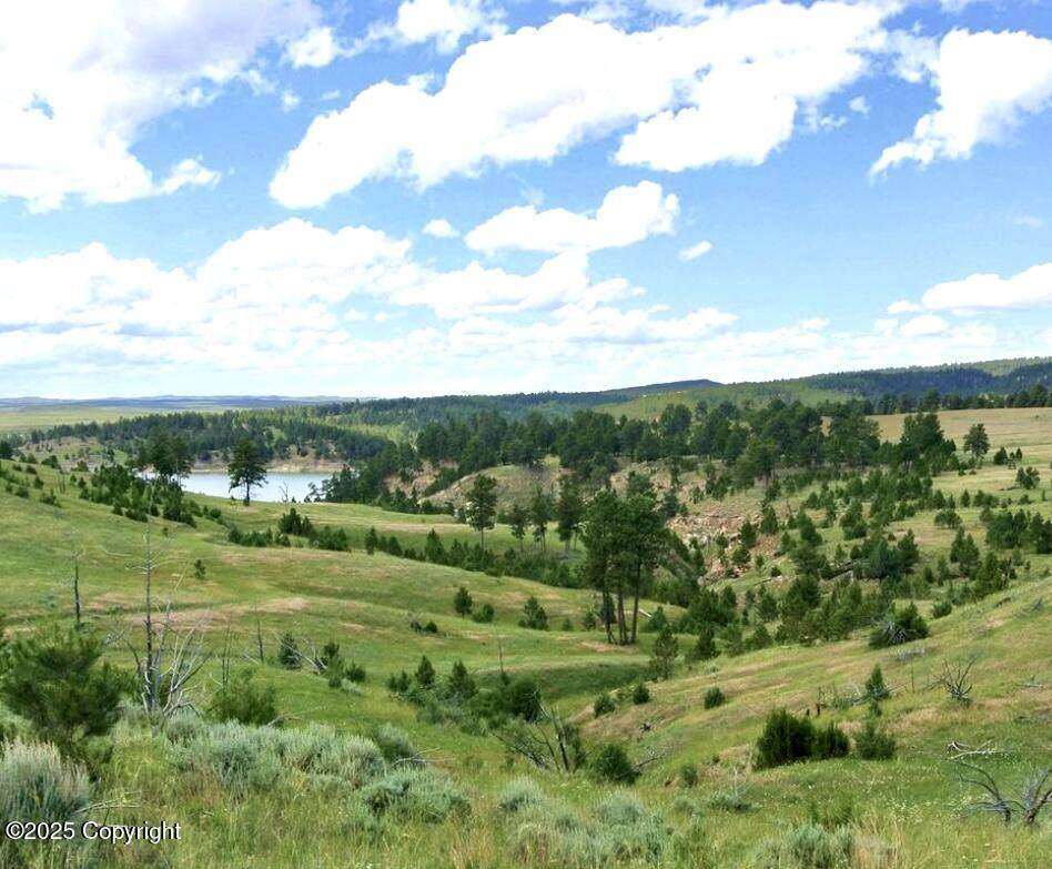 111 Lakeview Dr - Photo 1