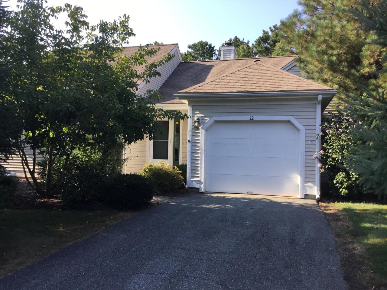 32 Longwood Road - Photo 1