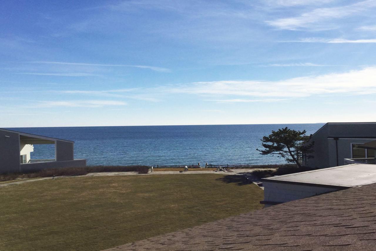 94 Shore Drive West - Photo 1
