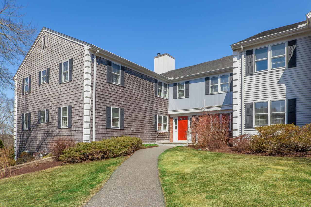 9 Hilltop Drive - Photo 1