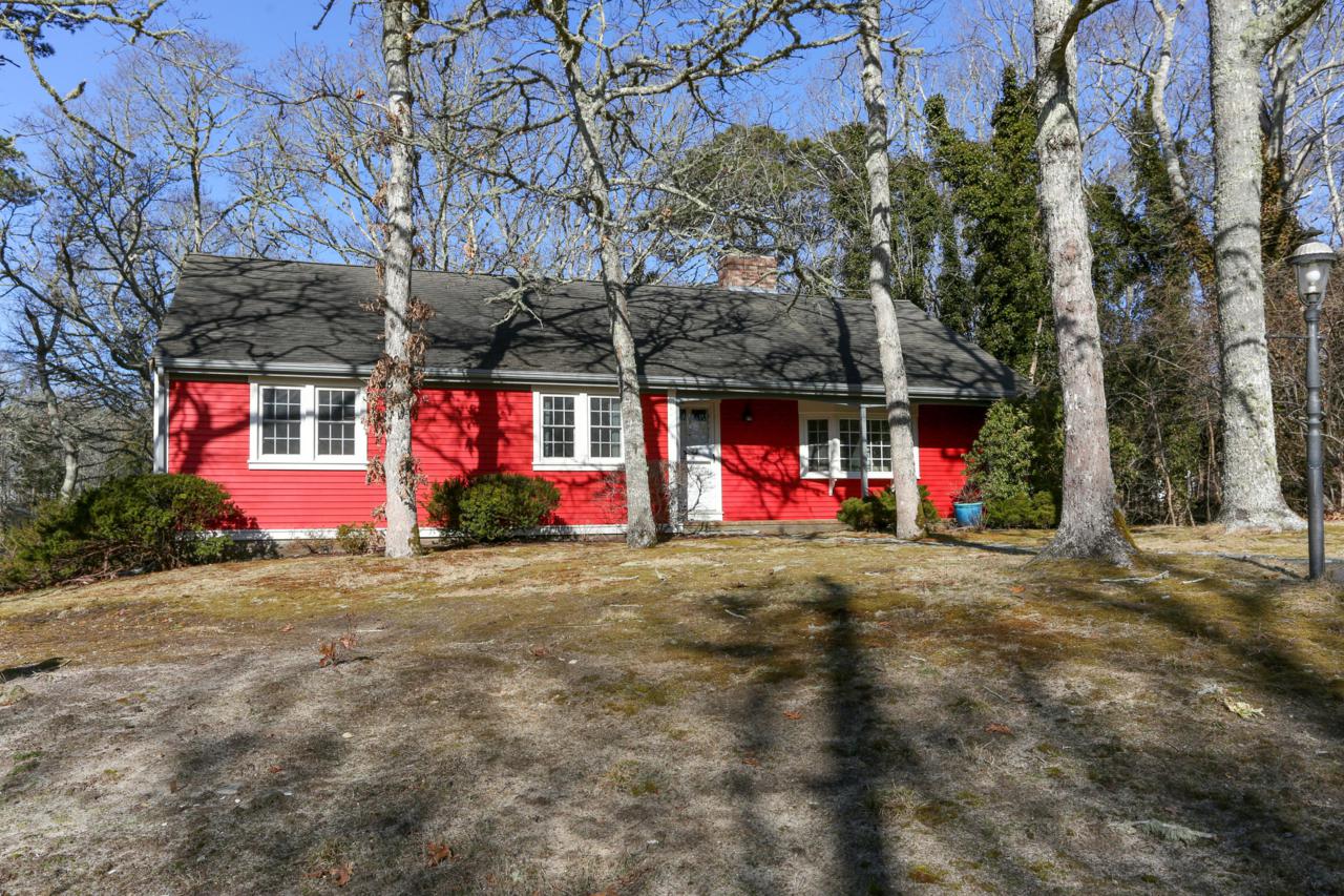 12 Elm Drive - Photo 1