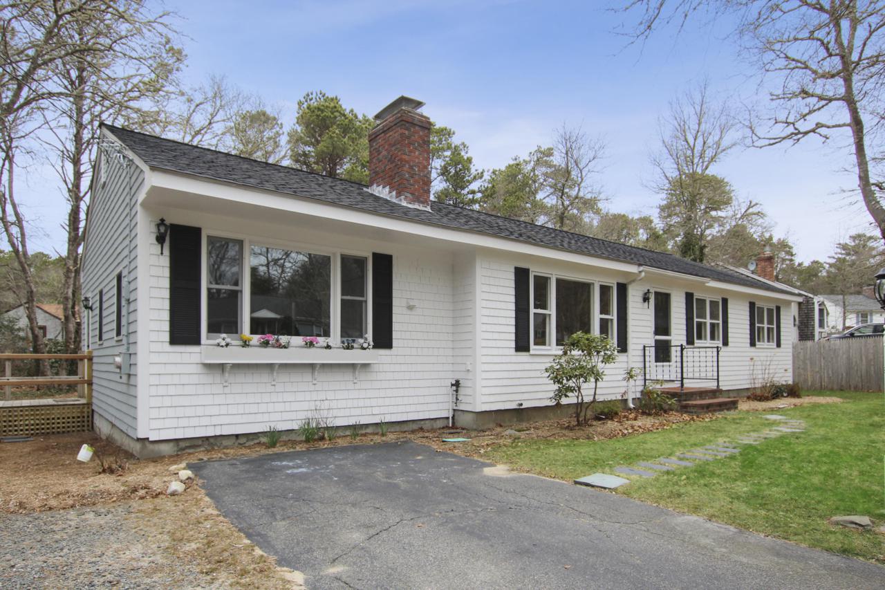 160 Acorn Drive - Photo 1