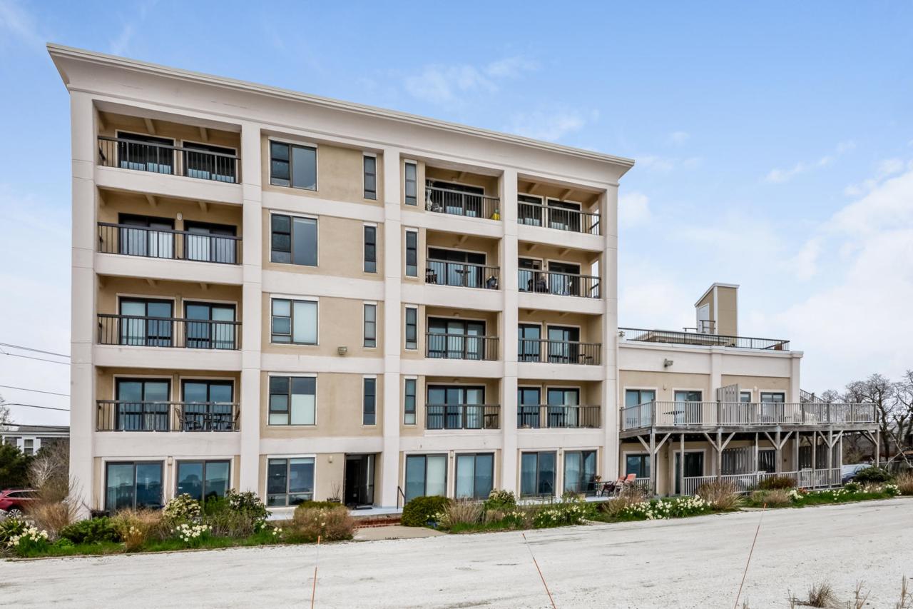 501 Commercial Street - Photo 1