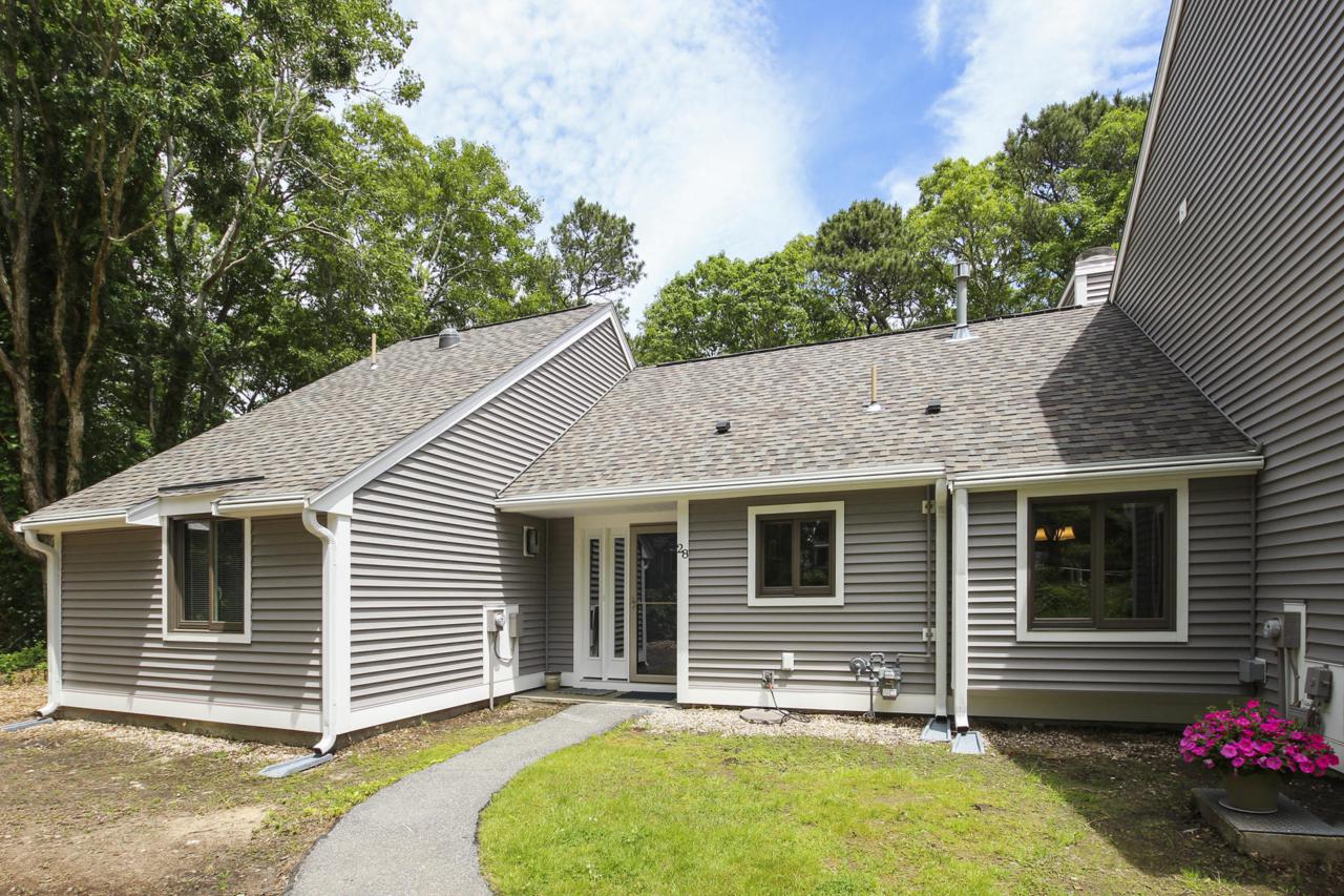 28 Woodrise Road - Photo 1