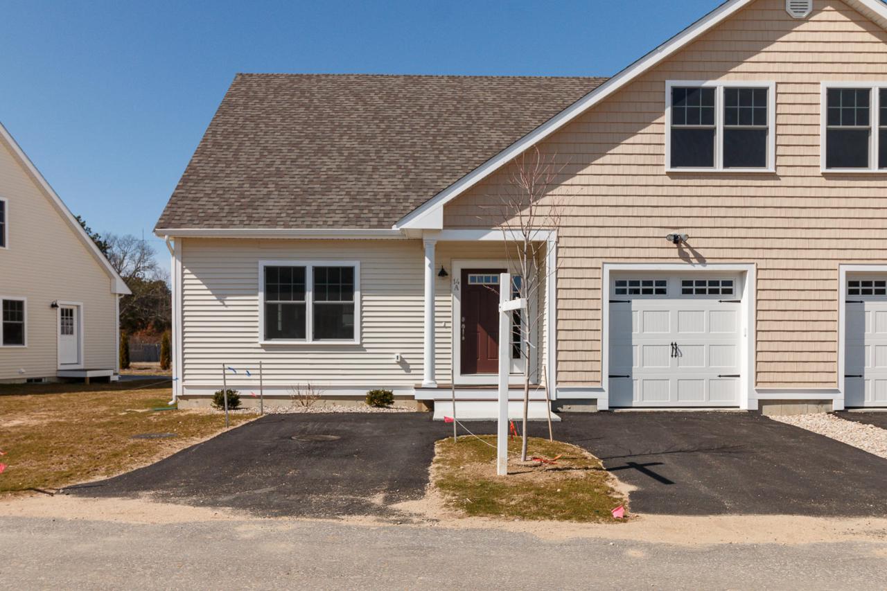 637 Gifford Street - Photo 1