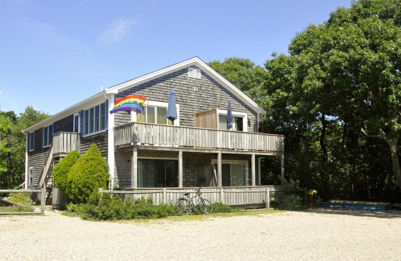 690 Commercial Street - Photo 1