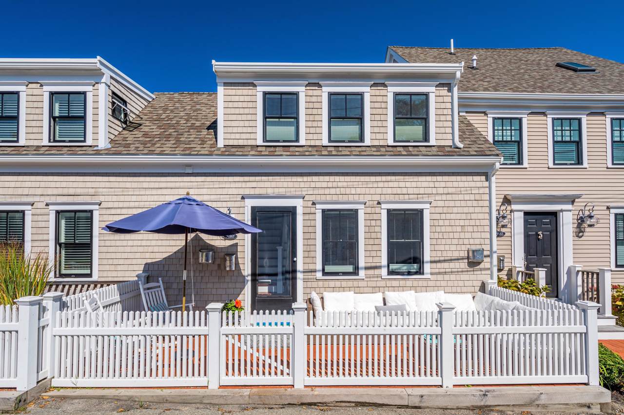 368 Commercial Street - Photo 1