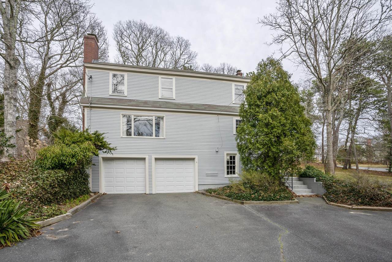 6 Collins Lane - Photo 1