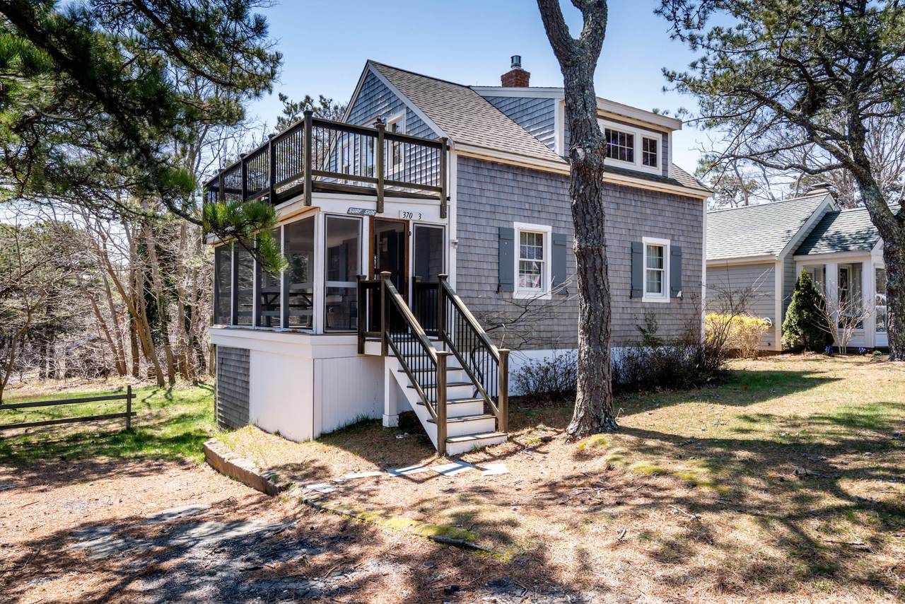 370 Wilson Avenue - Photo 1
