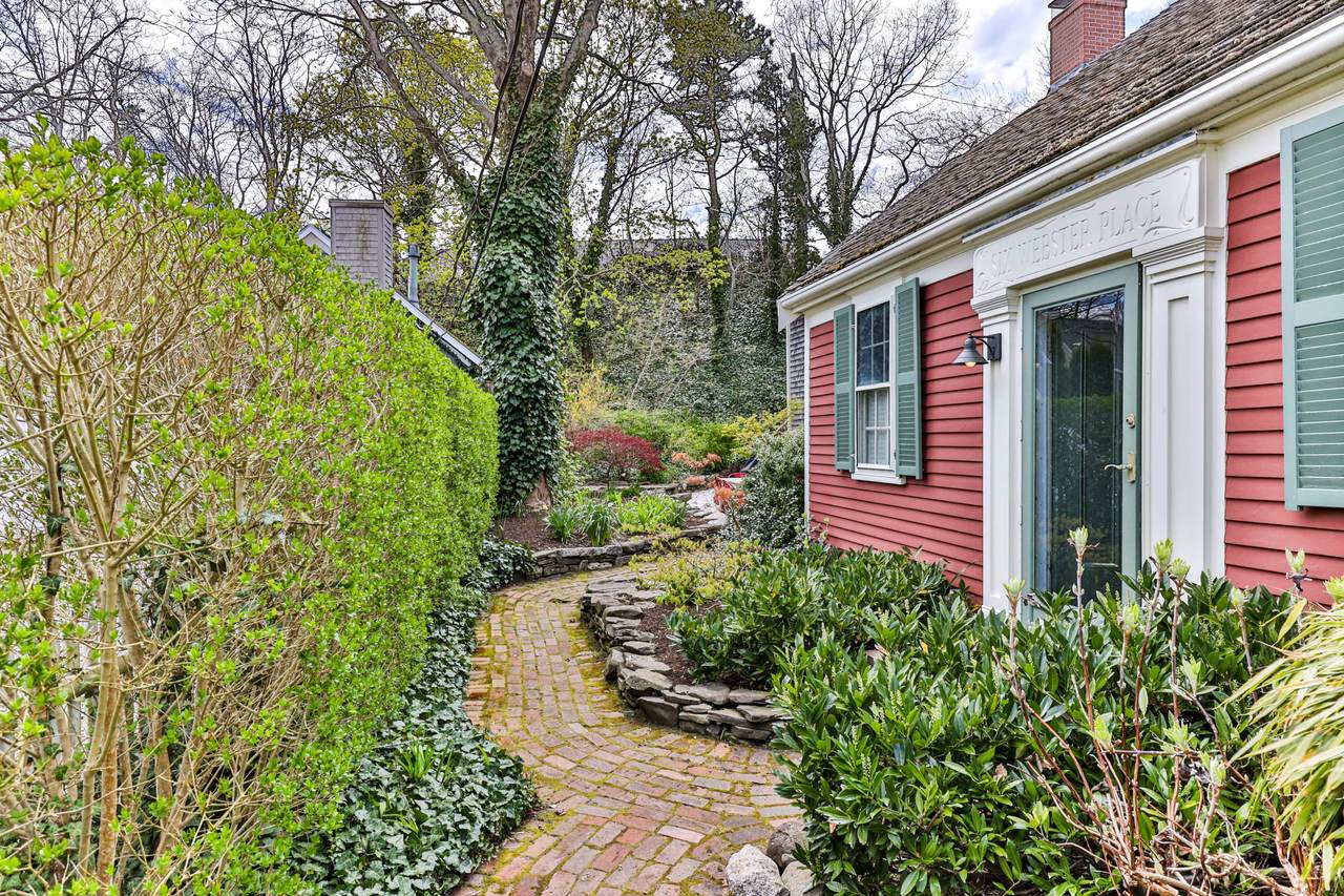 6 Webster Place - Photo 1