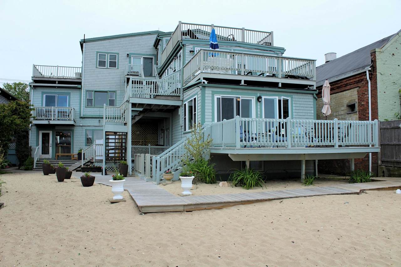 199 Commercial Street - Photo 1