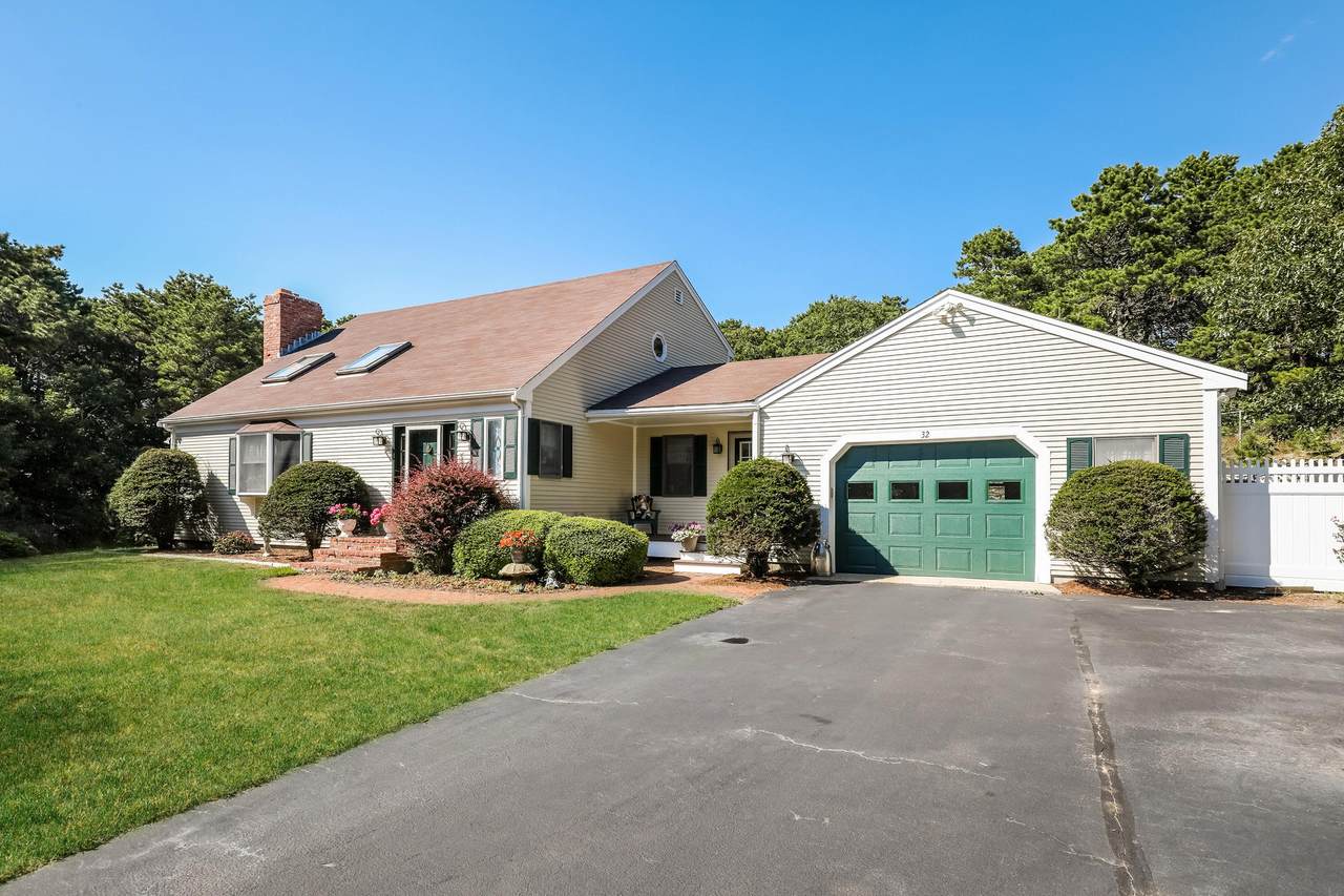 32 Hopkins Way - Photo 1