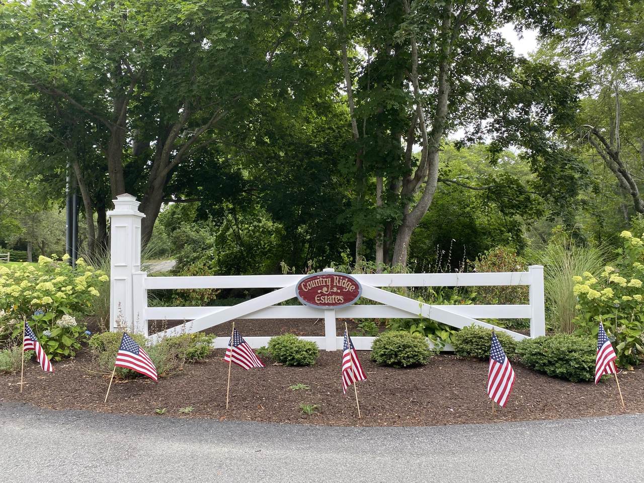 24 Quaker Lane - Photo 1