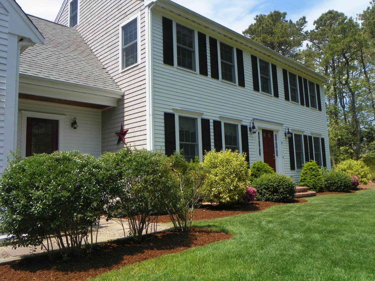17 Chase Garden Lane - Photo 1