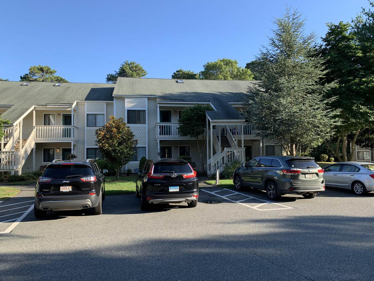 138 Eaton Lane - Photo 1