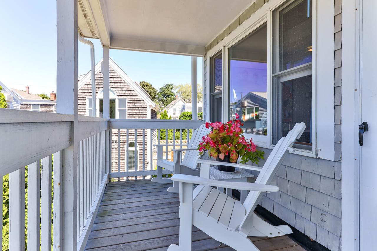 54 Bradford Street - Photo 1