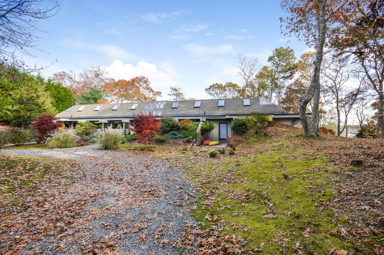 145 Wintergreen Lane - Photo 1