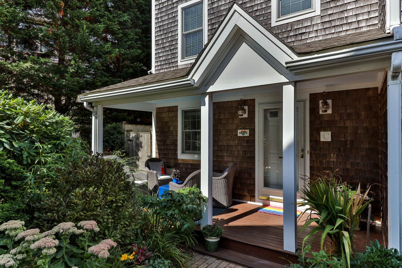 56 West Vine Street - Photo 1