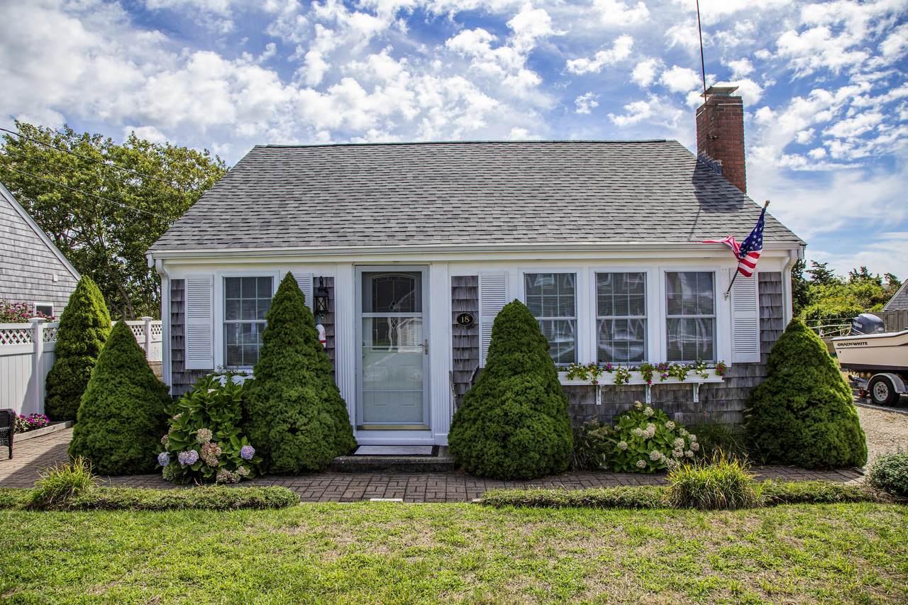 18 Vermont Avenue - Photo 1