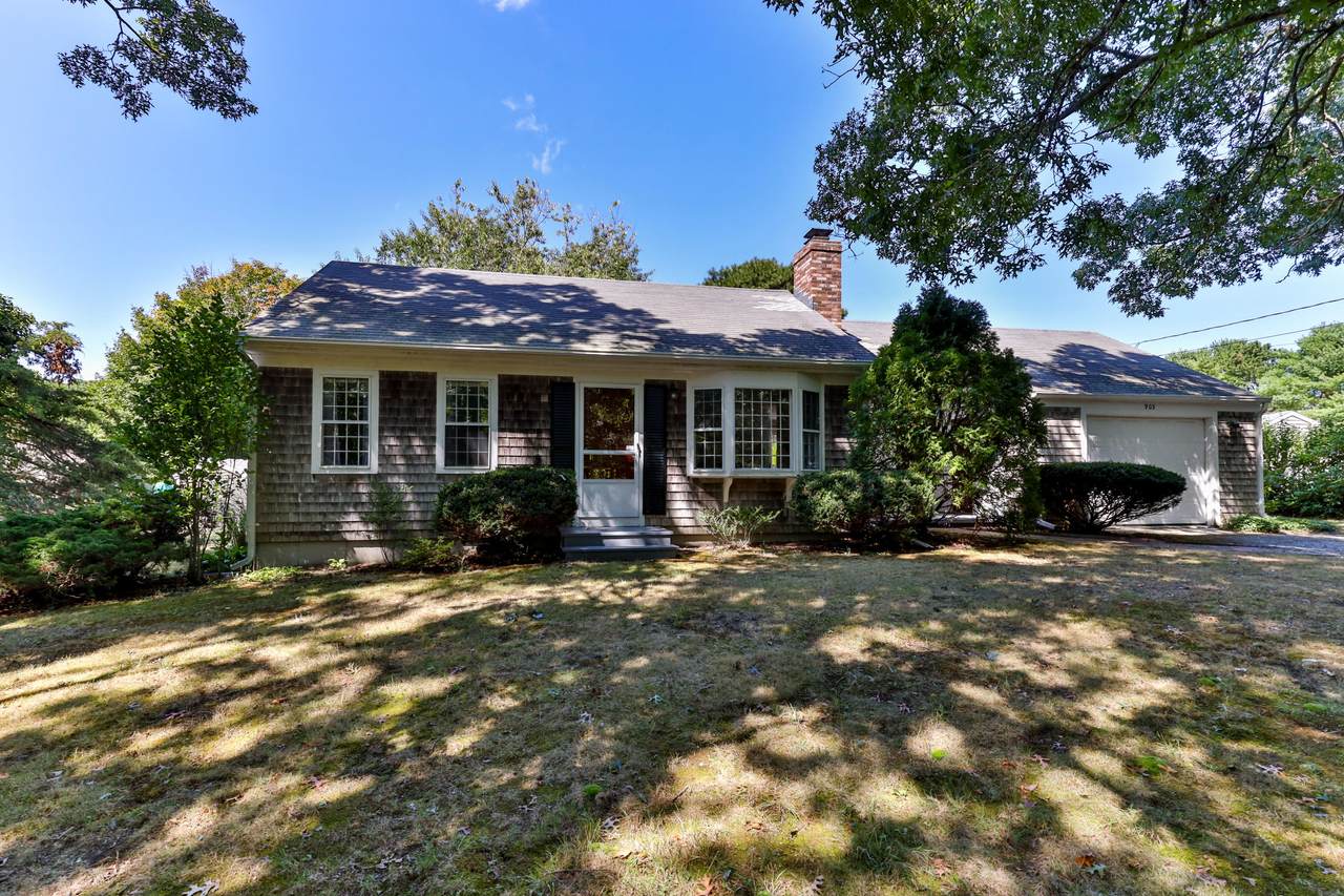 903 Phinneys Lane - Photo 1