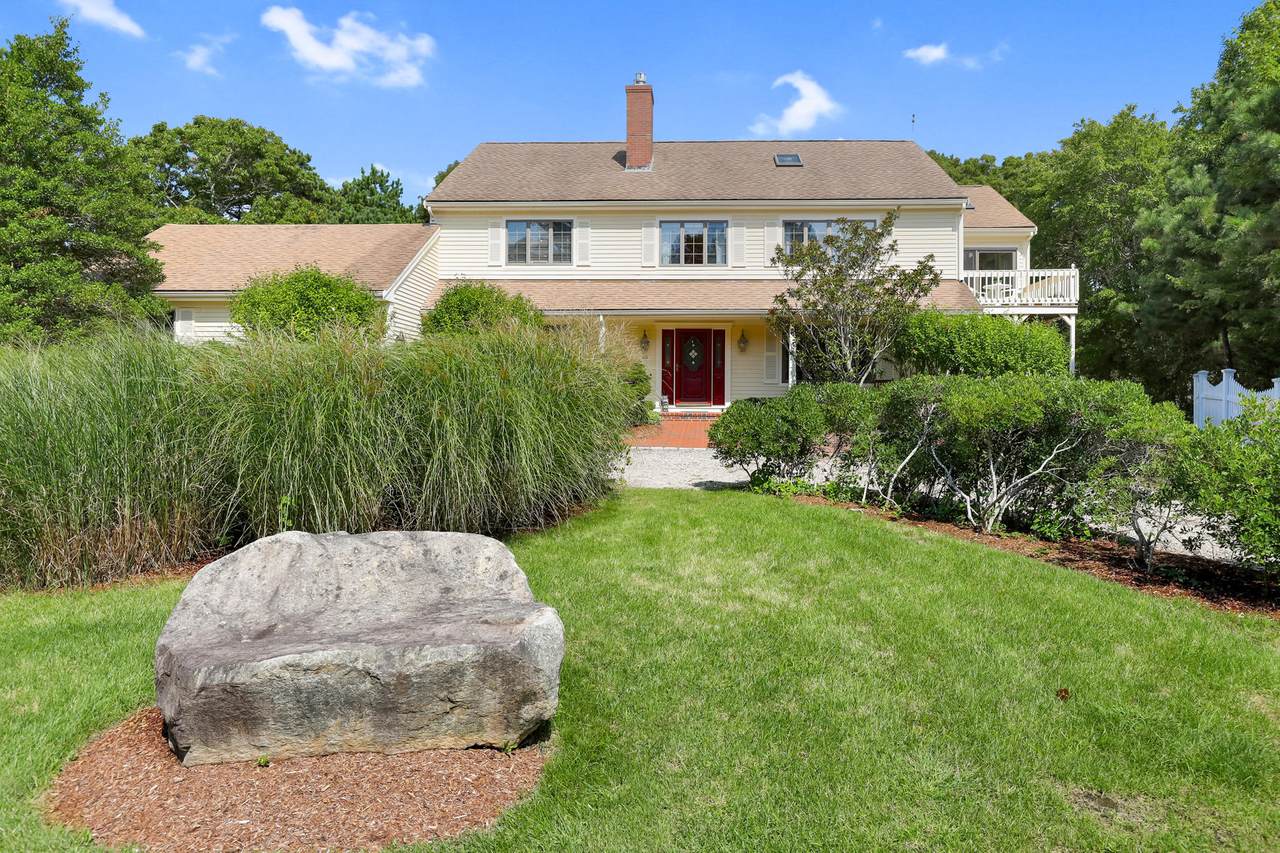 68 Monomoscoy Road - Photo 1