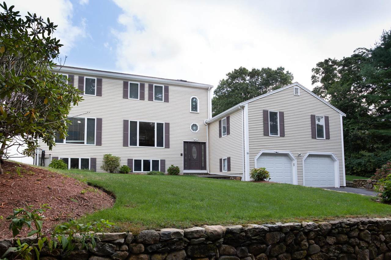 104 Goose Point Road - Photo 1
