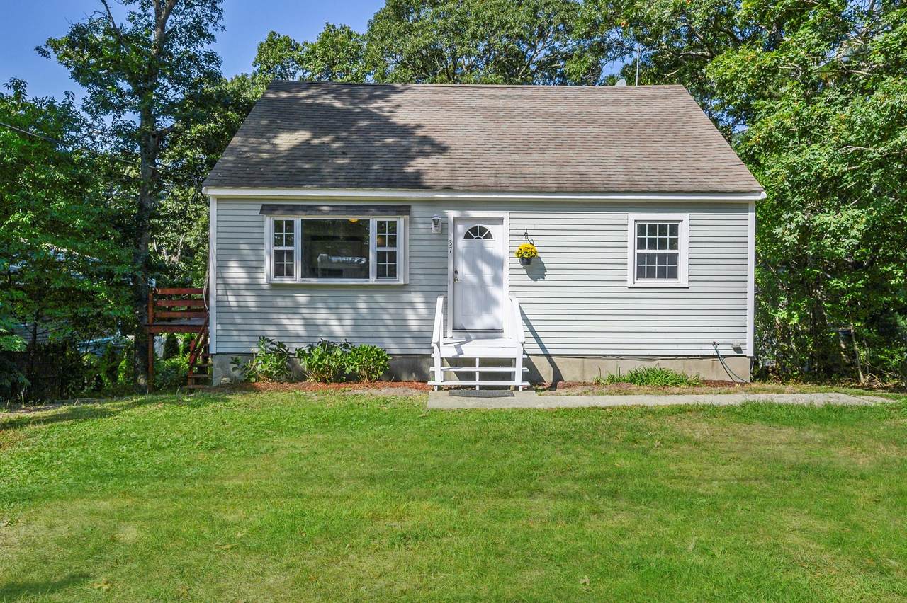 37 Edgewater Drive - Photo 1