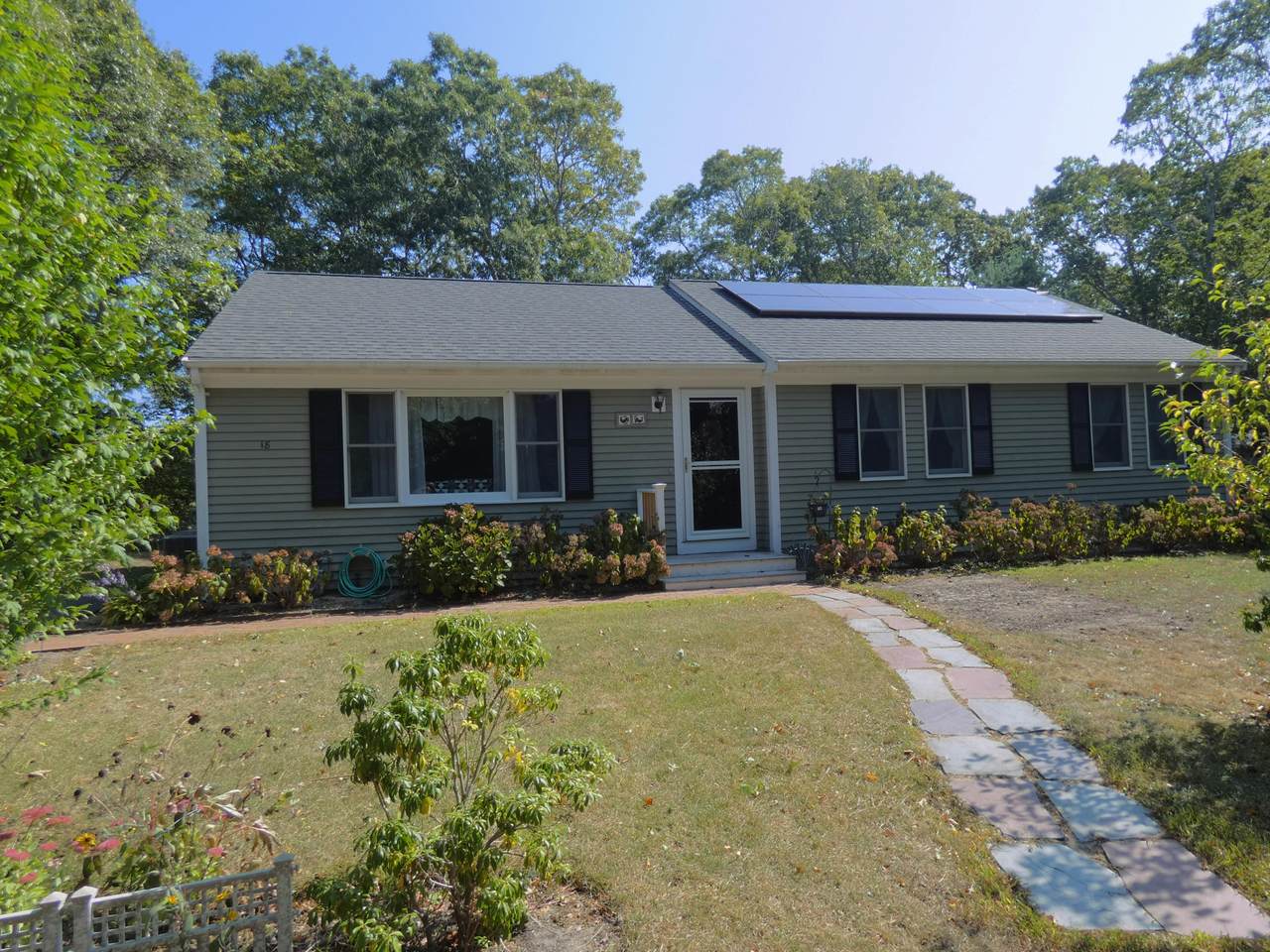18 Hemeon Road - Photo 1