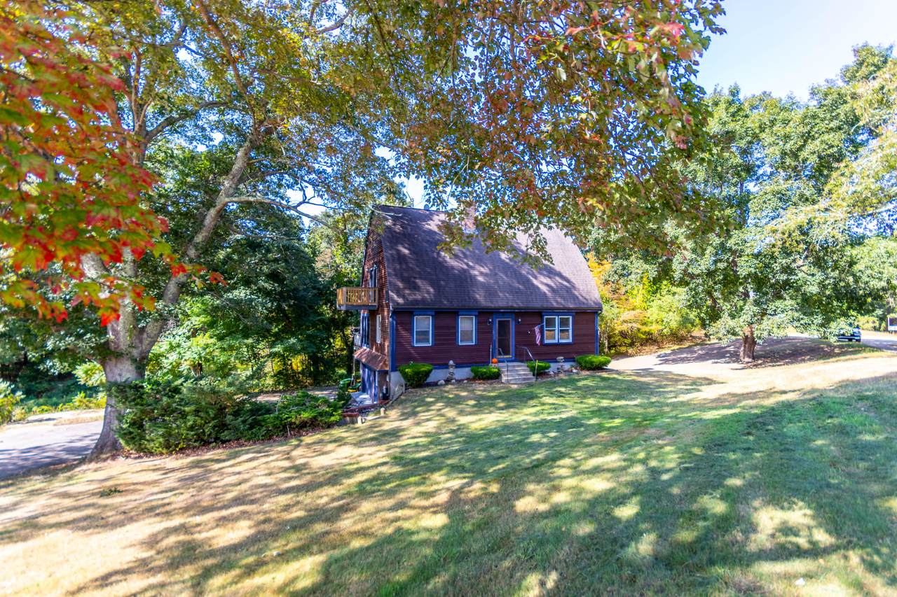 21 Bartlett Road - Photo 1