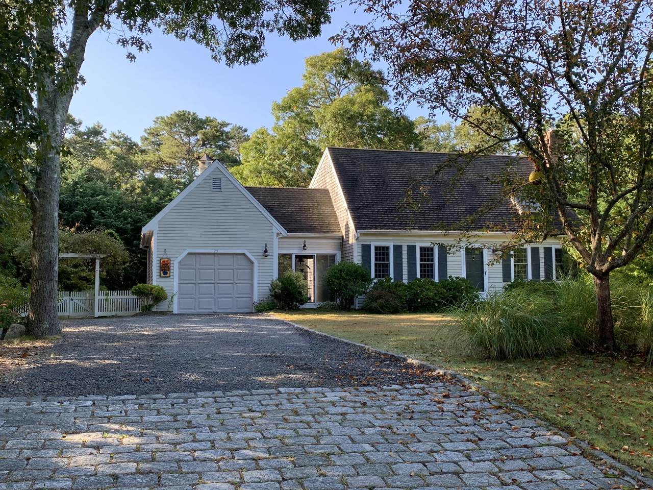 25 Seaside Drive - Photo 1