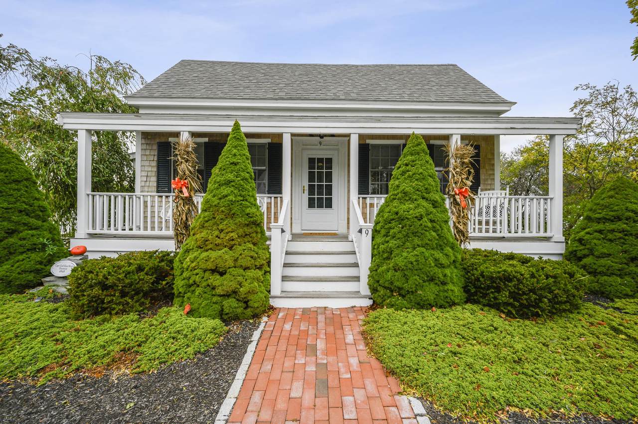 9 Willow Street - Photo 1