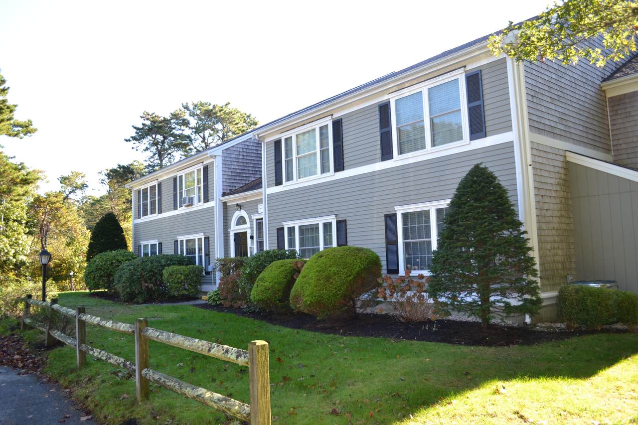 2 Englewood Drive - Photo 1