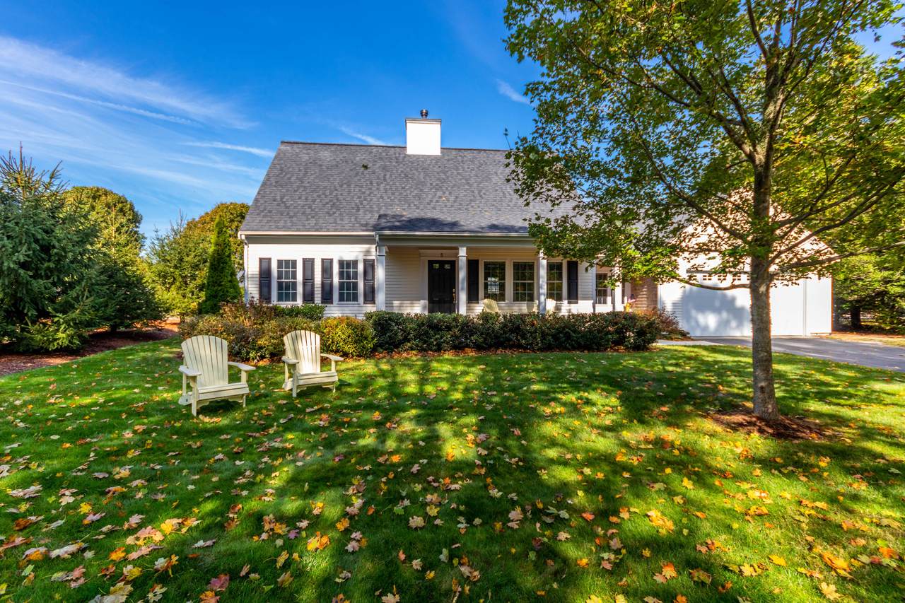 5 Pheasant Lane - Photo 1